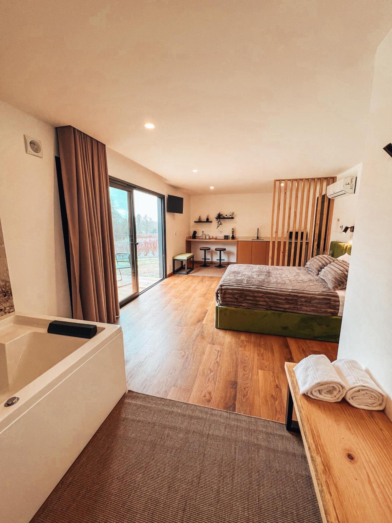 Quinta De Requeixo Villa กิมาไรส์ ภายนอก รูปภาพ